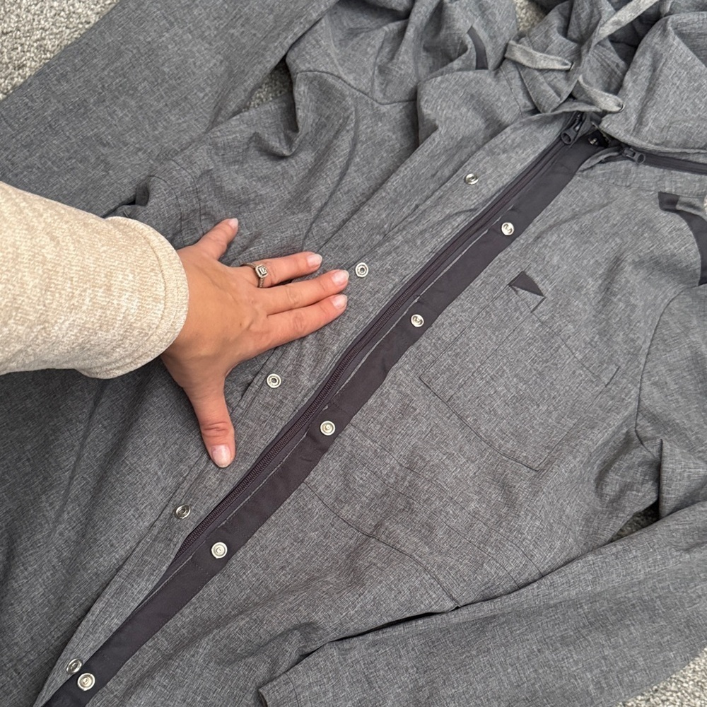 WonderWink Women's Charcoal Hooded Jacket - Picture 4 of 7